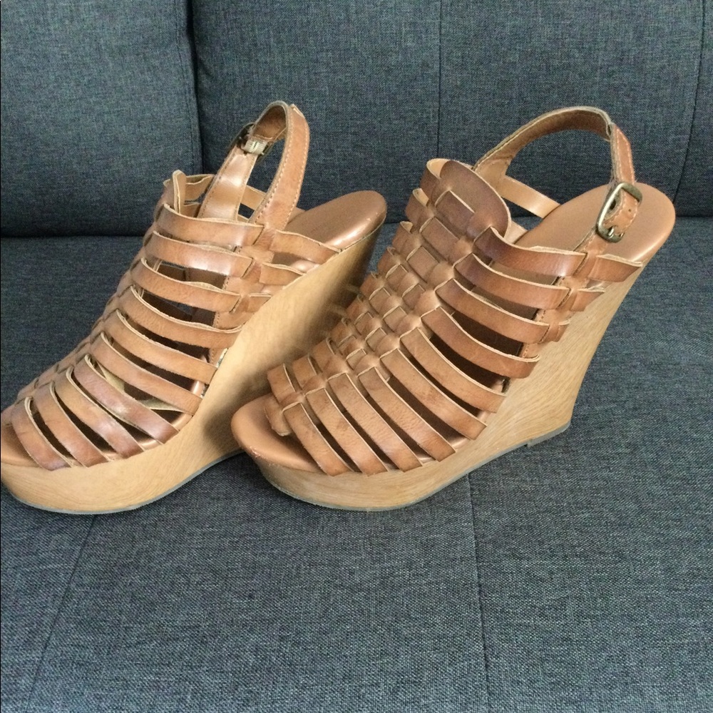 Mossimo cognac brown strapy gladiator platform wedge, faux leather & wood .